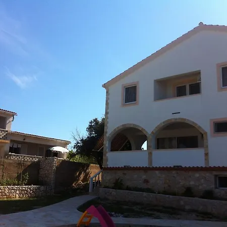 Apartment Sotorisce