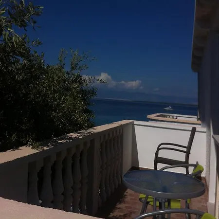 Apartment Sotorisce *